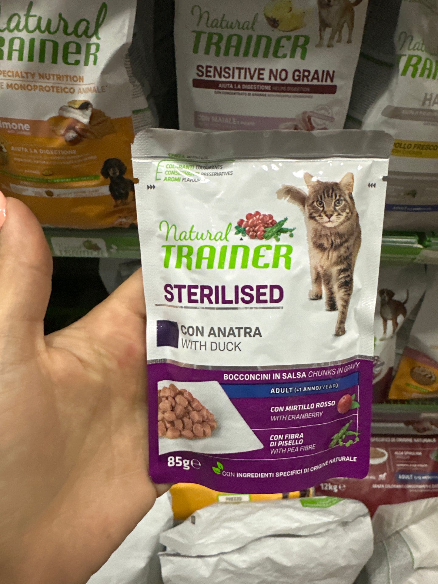 Natural Trainer Adult Sterilised 85 g Alimento umido per gatti