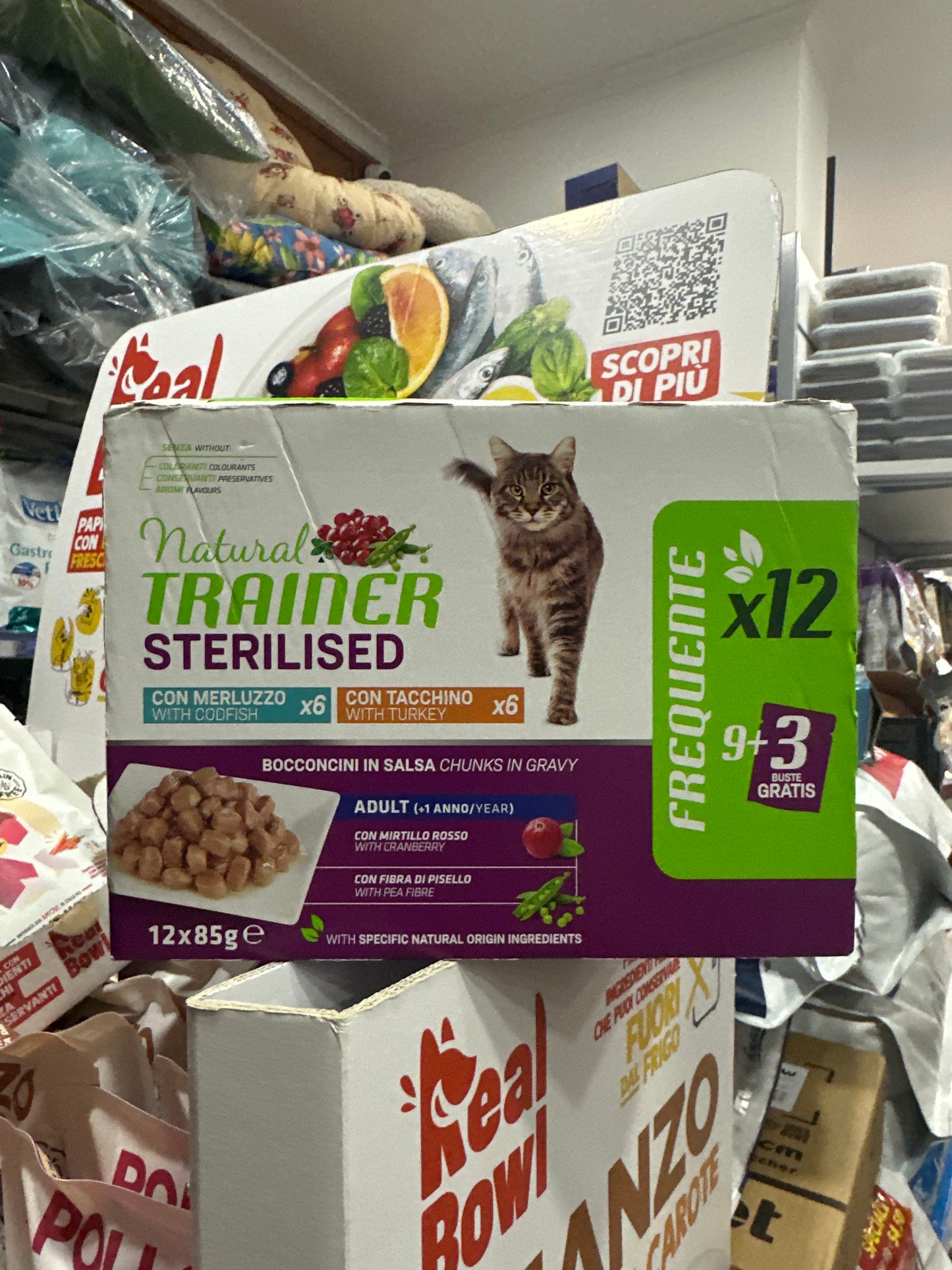 Natural Trainer Adult Sterilised 12x85gr alimento umido per gatti