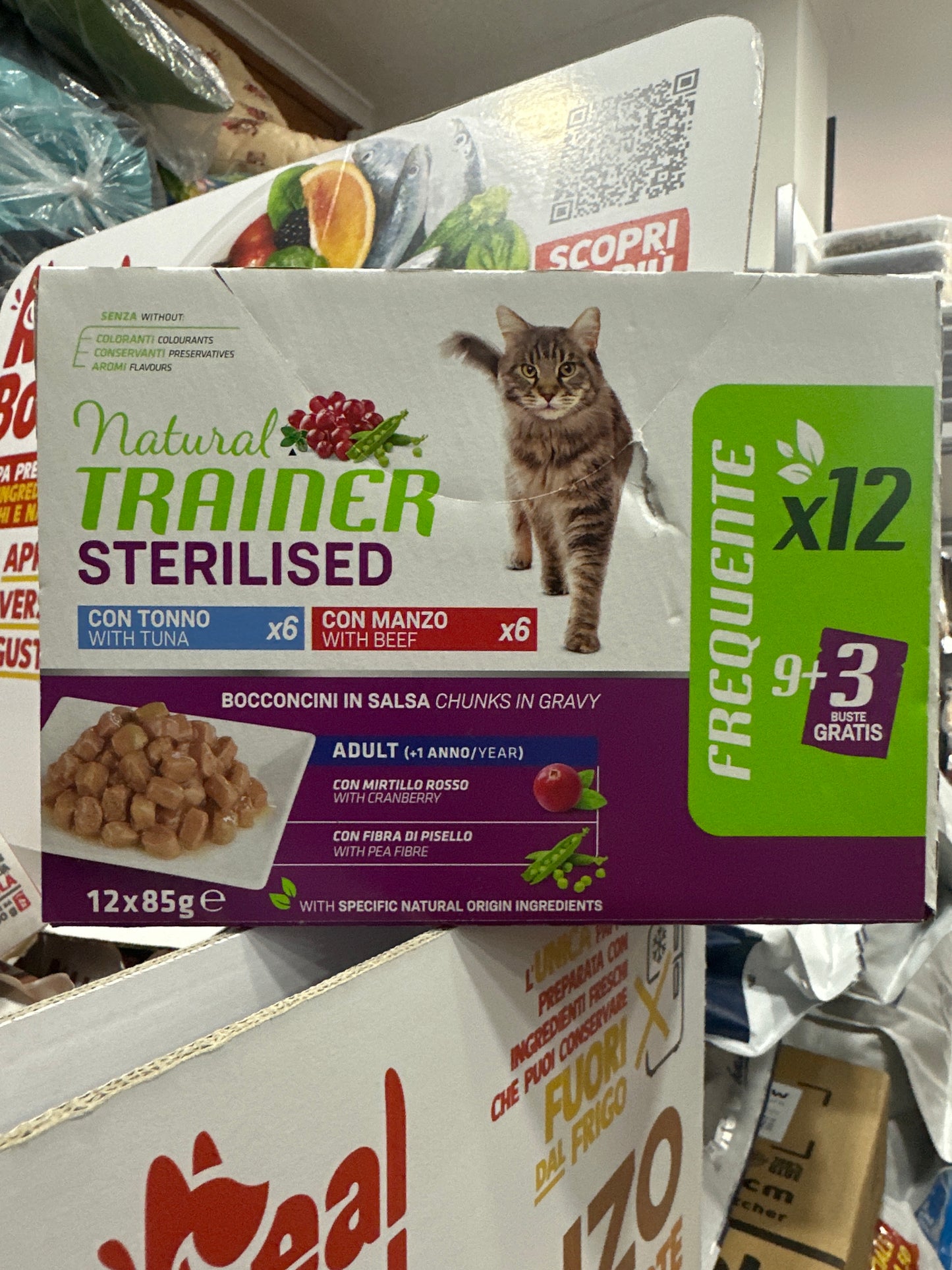 Natural Trainer Adult Sterilised 12x85gr alimento umido per gatti